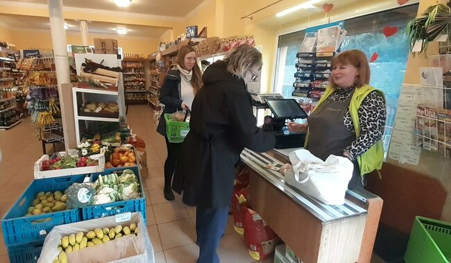 Jak se daří malým obchodům v obcích na Broumovsku?