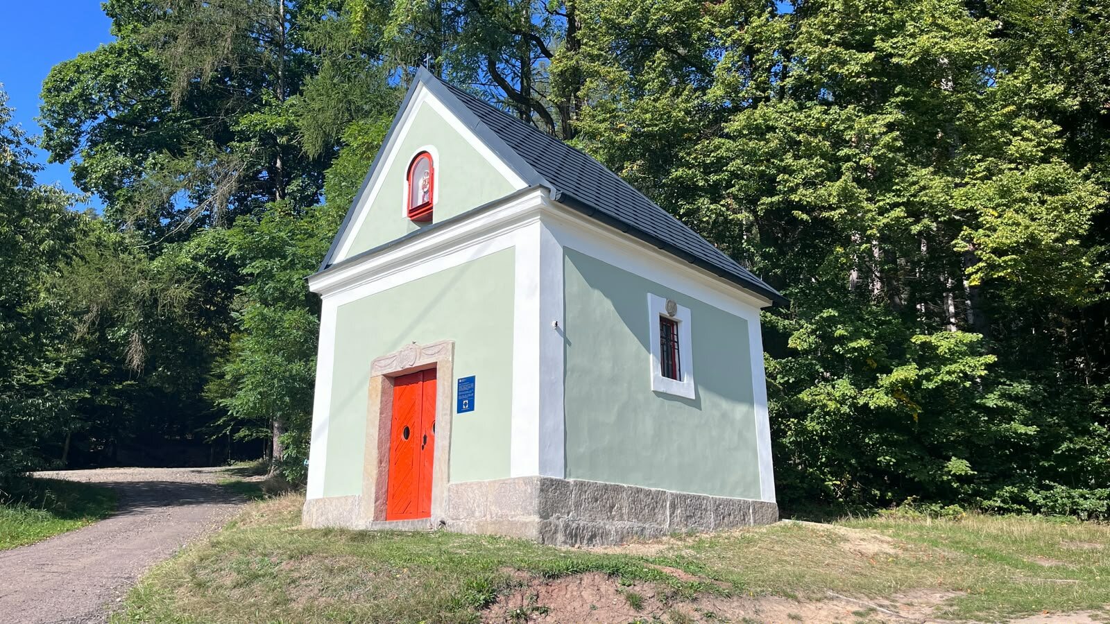 Kaple sv. Anny v Martínkovicích se dočkala obnovy. Čeká ji slavnostní svěcení
