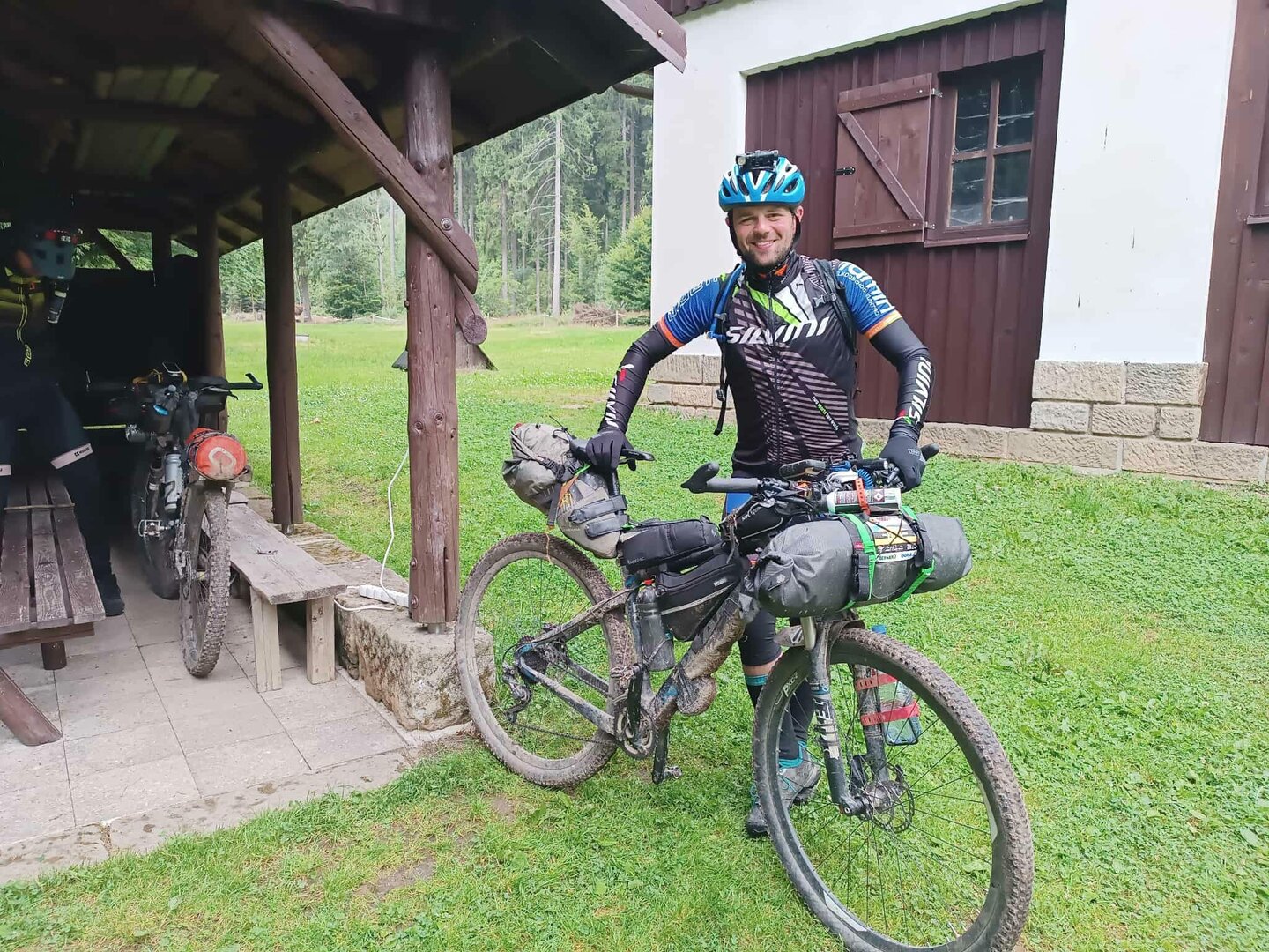Nic neřešíte, jen jedete, jíte a občas spíte