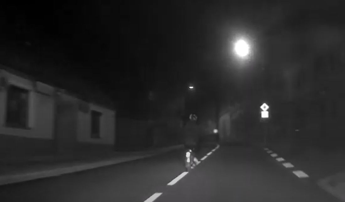 Dal si pár piv a na mopedu ujížděl policejní hlídce