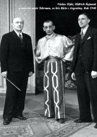 Jsem totálně postižený divadlem