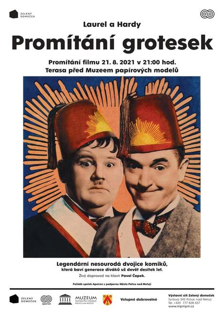 Laurel a Hardy rozesmějí diváky na Terase před Muzeem papírových modelů