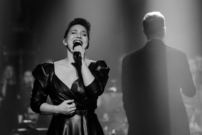 Police Symhony Orchestra zaplnili hokejovou halu