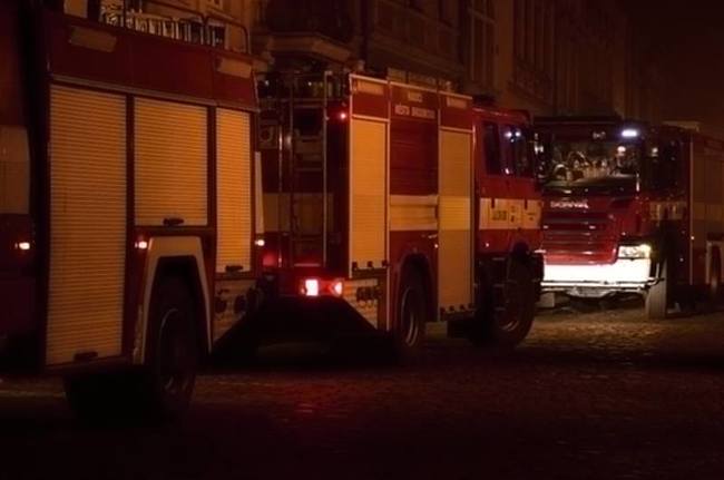 Hasiči vyjeli k zakouřenému infocentru v Broumově. Nic zde však nehořelo
