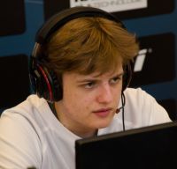 Student Gymnázia Broumov Jan Pipota je Mistr České republiky v počítačové hře League of Legends