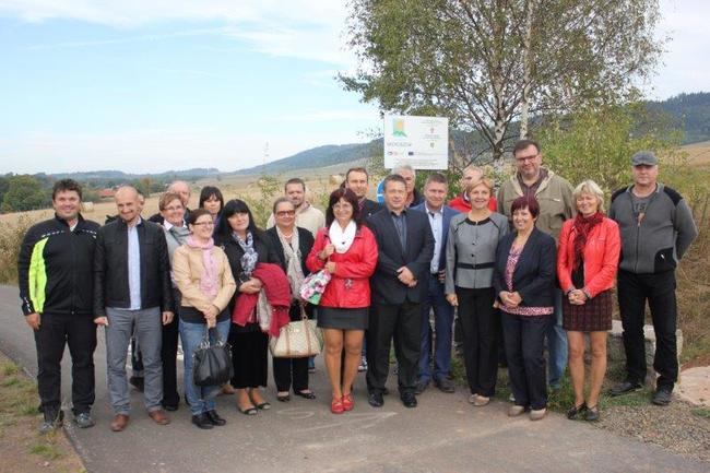 Cyklostezka Vižňov – Nowe Siodlo byla slavnostně převzata k užívání. Ve spolupráci s Polskem bude Meziměstí pokračovat