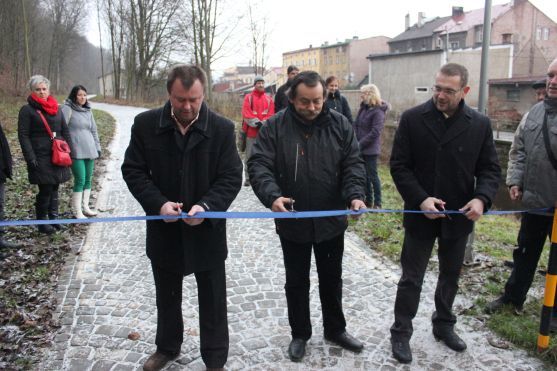 Cyklostezka přes Broumov a Otovice až na polskou hranici byla slavnostně otevřena