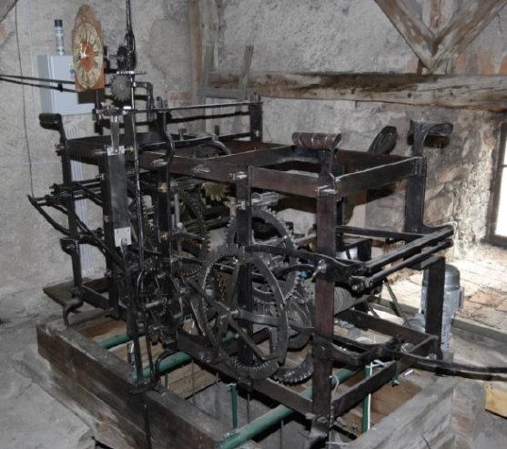 Hodiny na klášterní věži opět fungují