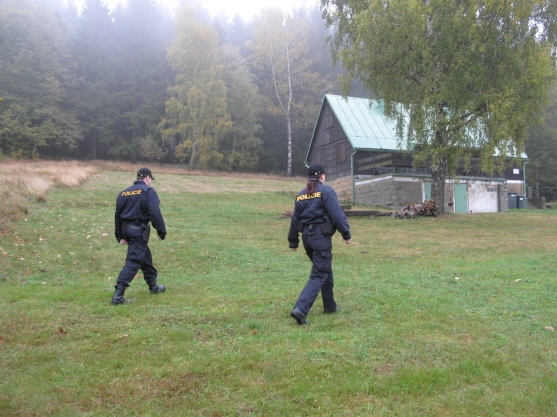 Broumovští policisté zahájili preventivní prohlídky chatových oblastí