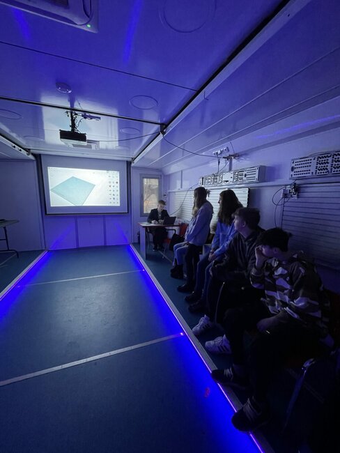 Pojízdná učebna zvyšuje zájem dětí o techniku a řemesla