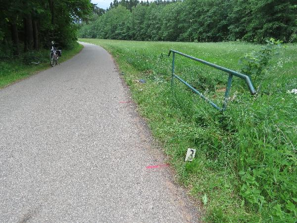 Vrtulník letěl pro těžce zraněnou cyklistku
