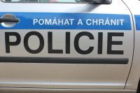 Policisté vyšetřují pokus krádeže traktorů ve Zdoňově