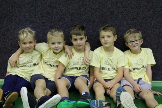 Pokračovaly turnaje "barevného" volejbalu