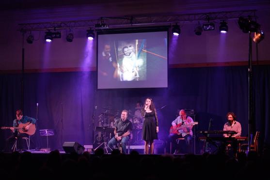 Absolvent broumovského gymnázia Jaroslav Kejzlar natáčí film Stíny Kraje