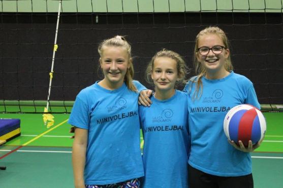 Rozehrála se soutěž v "barevném" volejbale