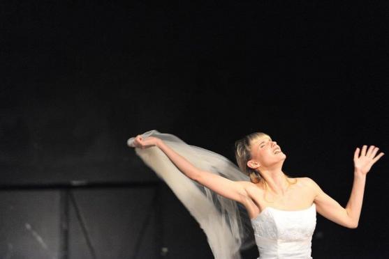 Herečka Šárka Vaculíková excelovala v broumovském divadle