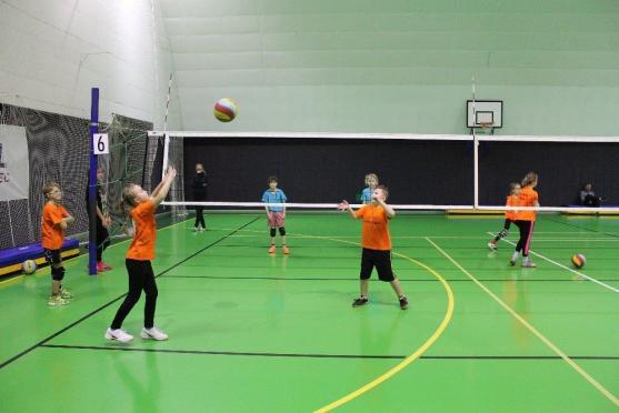 Broumovským volejbalistům se v únoru nedařilo