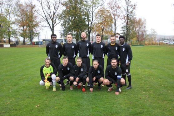 Derby rozhodl penaltou broumovský brankář Jakub Drahorád