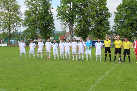 Broumov kráčí k vítězství v 1.A třídě. Uspěla také Police 