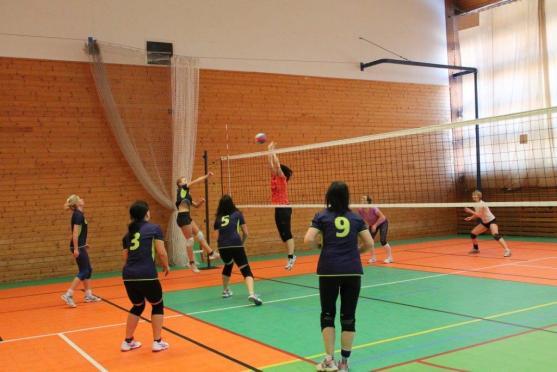Volejbalisté Slovanu Broumov vyhráli Zimní pohár. Ženy postavily do soutěže dva týmy