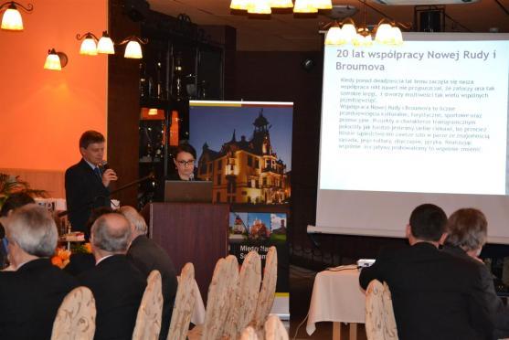 Broumovští radní oslavili v Nowe Rudě 20 let spolupráce