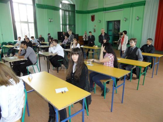 Tři broumovští gymnazisti se umístili v elitní pětici mezinárodní vědomostní soutěže