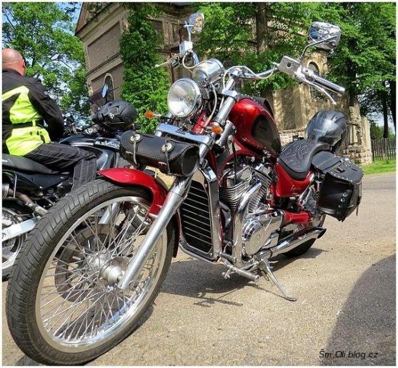 Motorkáři si nechali požehnat své stroje