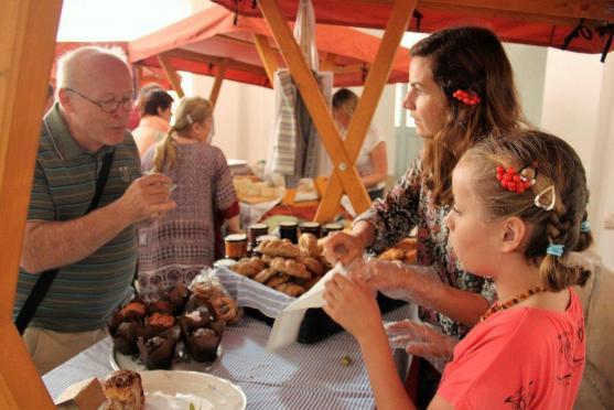Broumovský klášter přivítal podzim tradičním trhem