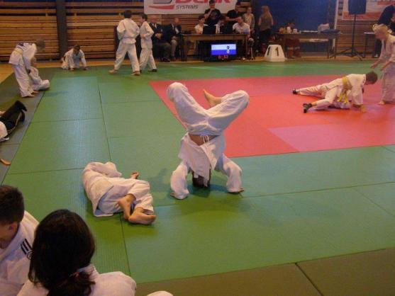 Šest broumovských judistů přivezlo z České Skalice šest medailí