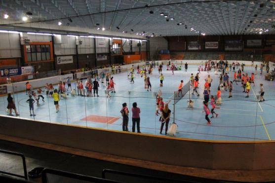 Broumovské volejbalové "barevné" týmy ukončily letošní okresní soutěž