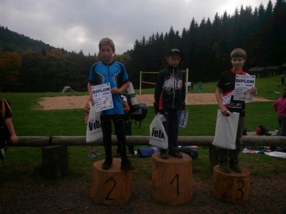 Na Janovičkách u Broumova startovalo 500 závodníků orientačního běhu