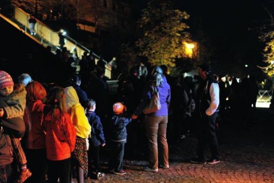 Alejka již popáté patřila čarodějkám, elfkám, smrtkám...