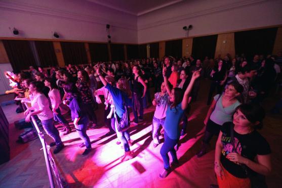 Imodium pokřtilo Valerii. Také skupina Arven křtila novou desku