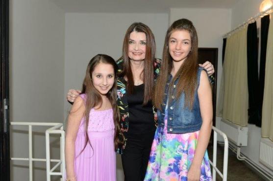 Nelly Řehořová z Police nad Metují se pilně připravuje na své první CD