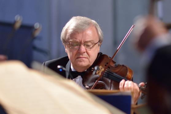 Osmý ročník festivalu Za poklady Broumovska uzavřel koncert Stamicova kvarteta a houslisty Josefa Špačka