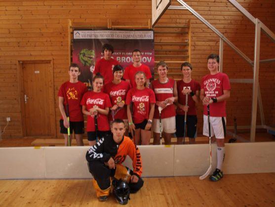 Florbalový turnaj T-Rex CUP 2013 vyhrál náchodský tým IBK Rébus