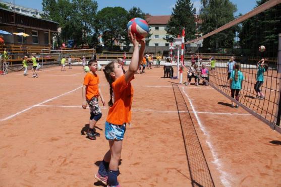 Masarykova základní škola vyslala na turnaj do Náchoda pět týmů