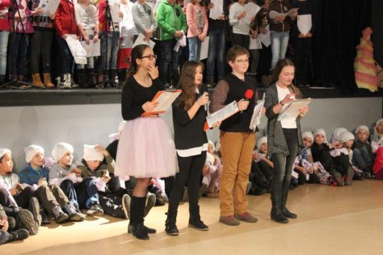 Broumovská Základní škola Hradební už deset let nacvičuje Vánoční ladění