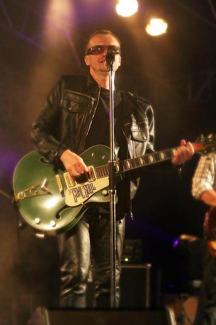 V broumovské klášterní Zahradě* vystoupila skupina U2 Desire Revival Band