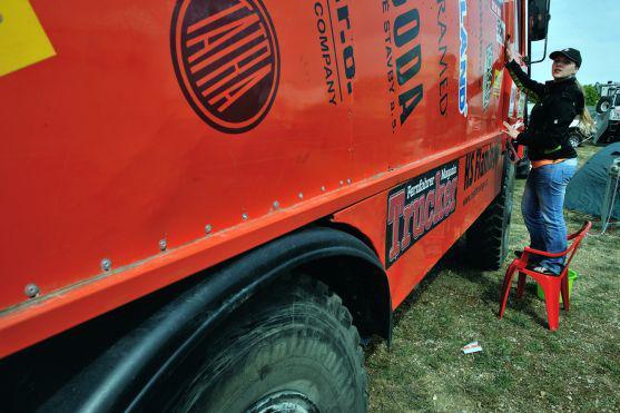 Posádka závodní Tatry z jetřichovského Svoboda Tatra Teamu byla 3. na populární evropské rallye BAJA 300 Mitteldeutschland 2012