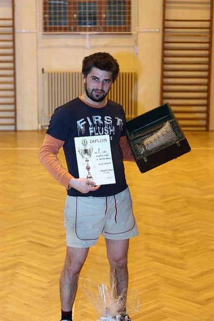 Neporažený Karel Gombarčík ml. se stal vítězem turnaje ve stolním tenise v Červeném Kostelci