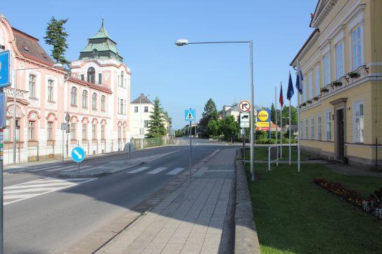 Bezpečnost chodců byla hlavní priorita Města Broumova při stavebních úpravách u vjezdu do centra 