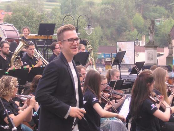 Kdo spojil Radkov, Polici nad Metují a Vambeřice? 