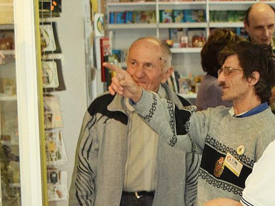 Polické Muzeum papírových modelů otevřelo výstavu z tvorby stavitele modelů 