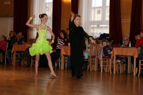 Mikulášské ceny Broumova se zúčastnilo téměř sto tanečních párů 