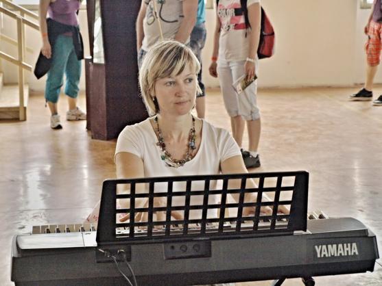 Broumovským baletkám se věnovali lektoři ze Španělska, Ukrajiny a České republiky 