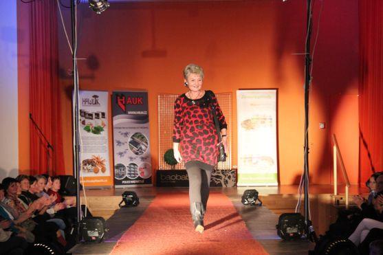 Při Baobab fashion show modelky předvedly módu pro všechny ženy 