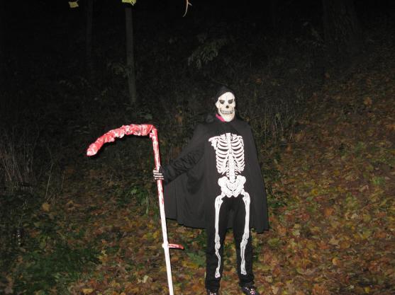 Broumovský park Alejku zaplnily stovky strašidel 