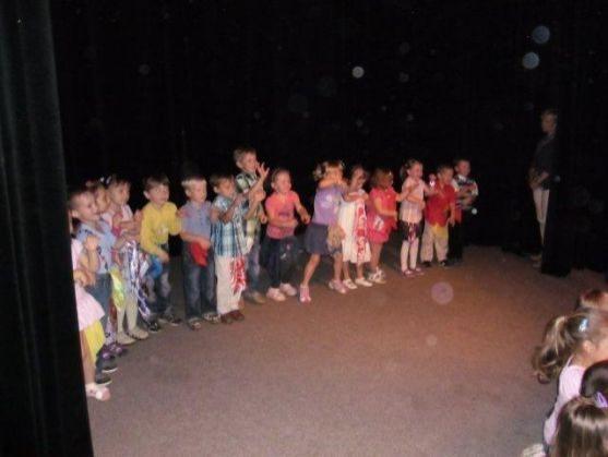 Divadelní akademií Mateřská škola Broumov bilancuje rok 