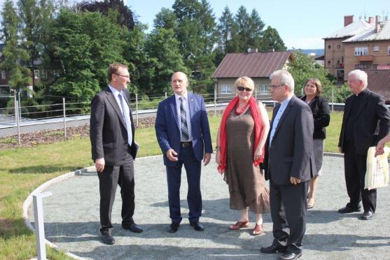 Na setkání příhraničních regionů Broumov a Nowa Ruda přijel i český velvyslanec v Polsku Jakub Karfík